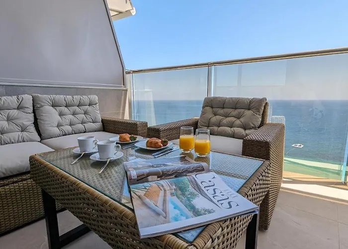 Sunset Cliffs Stylish Apartment Benidorm