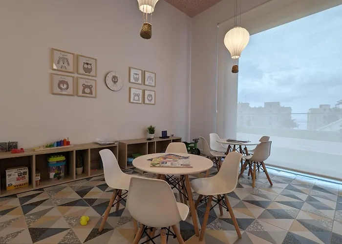 Sunset Cliffs Stylish Apartment *